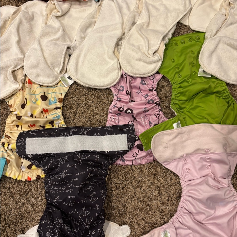 Vibrant Diaper Cover Set for Kids - Picture 4 of 6